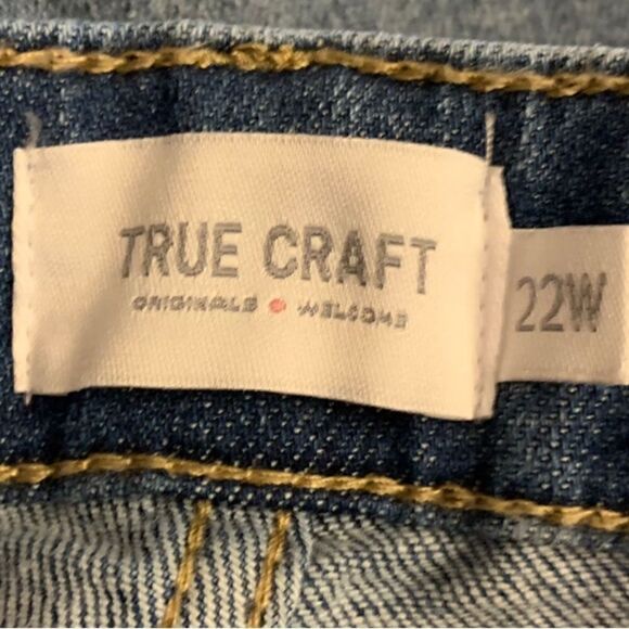 True Craft Light Blue Wash Distressed Skinny Jeans Sz 22W - Picture 4 of 7